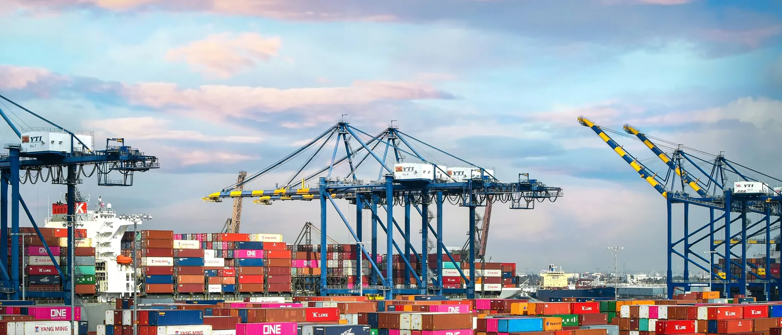 Container port